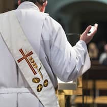 Kirchensteuern sparen – so leicht gehts Kirchensteuern sparen – so leicht gehts