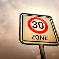 Dürfen wir ein Tempo-30-Schild aufstellen? Tempo-30-Schild aufstellen