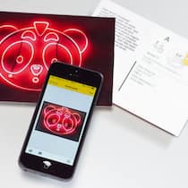 Ein falscher Klick führt in die Abofalle PostcardCreator-App