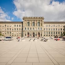 ETH-Profs bekommen mehr Geld – Doktorierende gehen leer aus An der ETH gibt es nicht für alle Forschenden einen Teuerungsausgleich.