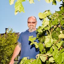 Und plötzlich werden Ferien möglich Porträt von Thomas Diethelm - Sommerzeit ist Ferienzeit – wenn man es sich leisten kann. Damit auch Menschen am Existenzminimum ihre Batterien aufladen können, springt die Stiftung SOS Beobachter ein