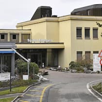 Teurer Goldschmuck von Patientin verschwunden – Spital bietet nur Trostpflaster Das Spital Affoltern, am Dienstag, 12. Februar 2019, in Affoltern am Albis. Das Spital Affoltern steht vor der Schliessung. Der Stadtrat von Affoltern am Albis sieht keine Perspektiven fuer das einzige Spital im Zuercher Saeuliamt. Die bevorstehende …