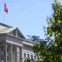 200’000 Franken Gewinn: So dumm dürfen Betrugsopfer sein Le batiment du Tribunal Federal, TF, photographie ce jeudi 13 avril 2017 a Lausanne. (KEYSTONE/Laurent Gillieron)
SCHWEIZ BUNDESGERICHT LAUSANNE