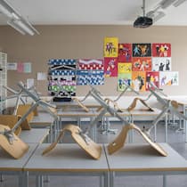 Lehrerverband fordert verbindliche Hitzeregeln an Schulen The class room of secondary school class 3b, pictured at the Sereal schoolhouse of the Public School Suhr, Canton of Aargau, Switzerland, on June 25, 2018. The Public School Suhr consists of kindergartens, primary schools and senior classes. (KEYSTON…