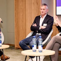 Krankes System – Wettbewerb treibt Prämien in die Höhe Tagung "Faire Prämien jetzt!" im Kursaal Bern am 30. Oktober 2025, Podiumsdiskussion, Otto Hostettler, Kristian Schneider, Sara Stalder