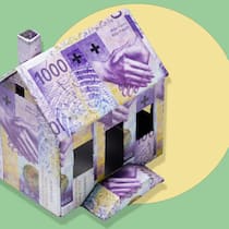 Gemeinsam ein Haus kaufen – so gelingt die Finanzierung Ein Haus aus Papierscheinen. Collage zum Thema: Wer ein Haus kaufen will, braucht Geld.