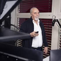 Die One-man-Show: Dem Initianten Richard Koller auf den Fersen <p>Der wichtigste Initiant der Bargeld-Initiative, Richard Koller, steuert die Kampagne fast allein von seinem Büro und privaten TV-Studio in Bätterkinden SO aus.</p>