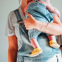 IV diskriminiert Mutter mit Behinderung Mutter mit Baby