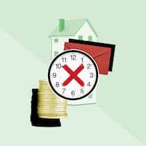 Warum Sie Ihre Miete besser pünktlich zahlen Eine Uhr, die mit einem roten X markiert ist steht auf einem Stapel mit Münzen und vor einem Mietshaus mit einem roten Brief - Wer die Mietzahlung verpasst, riskiert die Kündigung der Wohnung. Was dann folgt, erklärt der Beobachter