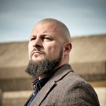 «Vier Monate, um drei Buchstaben beizubringen» Zeno D'Aulerio ist Berufschullehrer und Co-Regionalleiter BiSt Ostschweiz. Er unterrichtet in der JVA Pöschwies Allgemeinbildung.