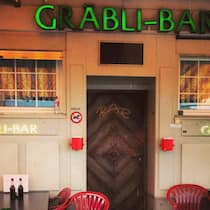 Prügelei in der Gräbli-Bar – Gericht lässt Notwehr nicht gelten Gräbli-Bar in Zürich von aussen - Eine feuchtfröhliche Nacht in der Zürcher Altstadt endet im Spital und vor Gericht. Durfte sich der schmächtige Beschuldigte mit zwei Faustschlägen wehren