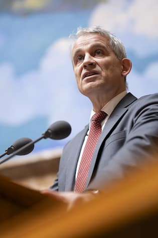 Bundesrat Beat Jans spricht waehrend der Wintersession der Eidgenoessischen Raete, am Mittwoch, 11. Dezember 2024 im Nationalrat in Bern. (KEYSTONE/Anthony Anex)