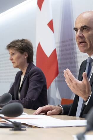 Der Bundesrat bei einer Medieninformation am 13. März 2020.