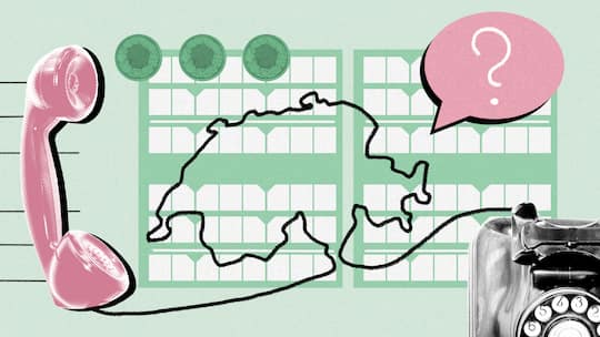 Ein Telefonkabel bildet die geographischen Umrisse der Schweiz, darüber stehen drei Geldmünzen und eine Sprechblase mit einem Fragezeichen. Der Beobachter bietet seinen registrierten Leserinnen und Lesern an, Fragen an die kantonalen Ämter zur Steuererklärung zu stellen. Hier die einzelnen Hotline-Zeiten der Kantone