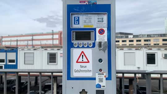 Man sieht eine Parkuhr