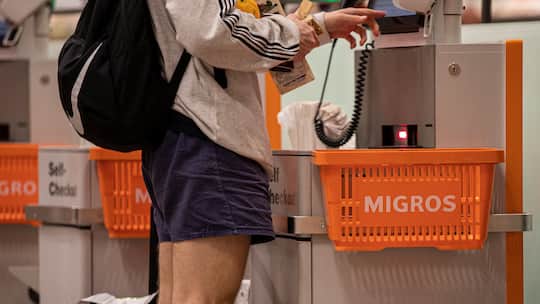 Self-Checkout: An gewissen Migros-Kassen braucht es einen Bon, um den Laden zu verlassen.