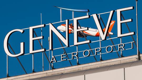 FLUGHAFEN GENF; Abgesagte Flüge Flughafen Genf hält den Negativ-Rekord Am Flughafen Genf werden die meisten Flüge Europas gestrichen. Was können Passagiere verlangen?