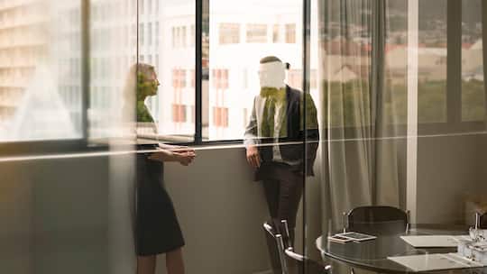 Bei sexuellem Missbrauch muss die Arbeitgeberin tätig werden.