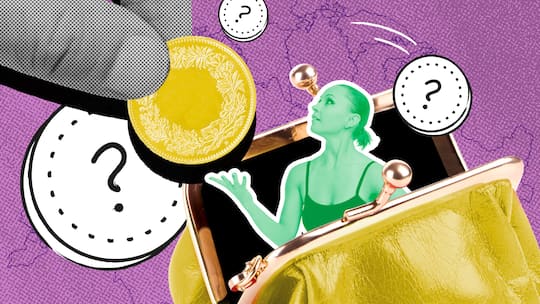 Eine Frau in einem Portemonnaie bekommt von einer übergrossen Hand eine Münze. Wie man Sozialhilfe richtig berechnet.