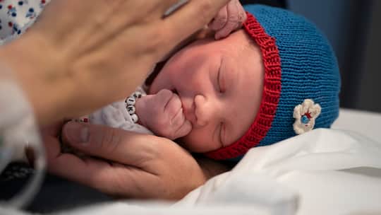 Die beliebtesten Babynamen 2022 sind Noah und Emma.