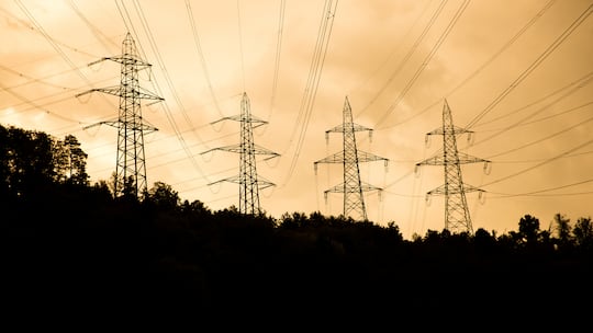 Strommasten: Wie man in 30 Minuten drei Millionen Euro Ertrag erzielt