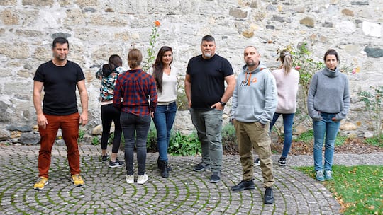 Ein Mann hat mit Hilfe von DNA-Tests seinen biologischen Vater ausfindig gemacht und fand dabei neun Halbgeschwister. nd mit Hilfe von DNA-Te