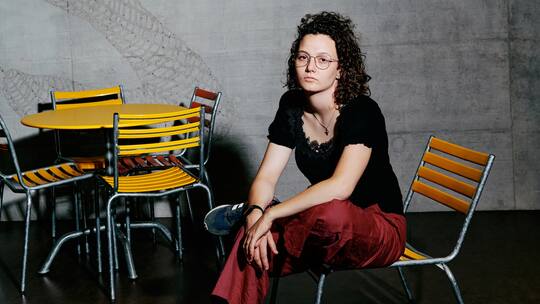 Julia Klein, BA Pflege Studentin an der ZHAW (Zürcher Hochschule für Angewandte Wissenschaften), fotografiert am Departement Gesundheit am 10. August 2023. © Thi My Lien Nguyen