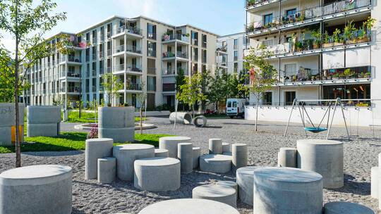 Das Hunziker Areal in Zürich gehört einer Baugenossenschaft. Welche Rechte und Pflichten die Bewohner dieser Wohnungen haben.