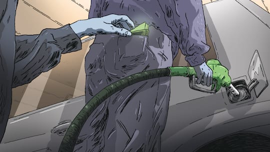 Hand entnimmt Geld aus Hosentasche von tankendem Autofahrer: Mögliche Tankstellen-Abzocke Zahlen Autofahrer 100 Millionen zu viel? Tankstellen dürfen Kosten für CO₂-Kompensation teils an die Kundschaft weitergeben – kassieren aber möglicherweise zu viel.