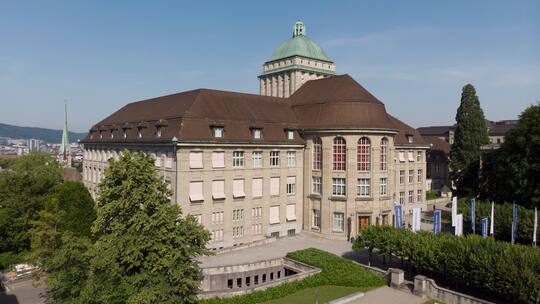 Das Hauptgebäude der Universität Zürich.
