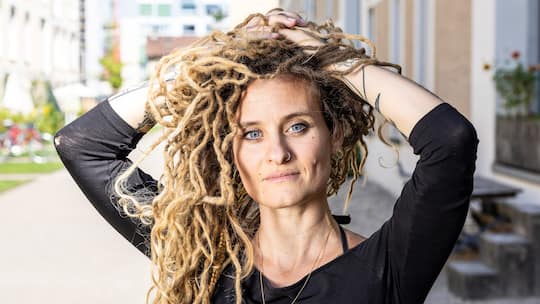 Géraldine Schmid aus Winterthur trägt seit über einem Jahrzehnt Dreadlocks