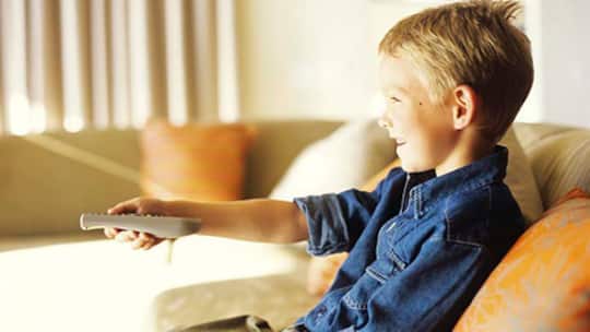 Zu viel Fernsehen macht blöd