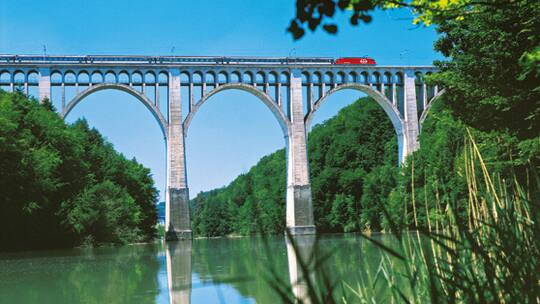 Grandfey-Eisenbahnviadukt