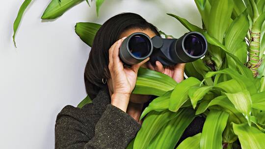 IV-Bezügern auf die Finger schauen