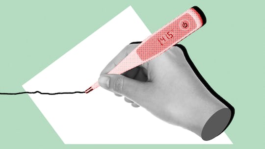 Eine Hand schreibt mit einem Fieberthermometer einen Brief - Wer krankgeschrieben ist, sollte wissen, welche Rechte ihm oder ihr zustehen. Die häufigsten Fragen und Antworten zur Arbeitsunfähigkeit in der Schweiz