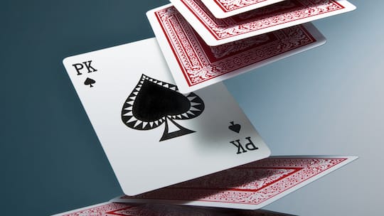 Pokerkarten mit PK-Symbol