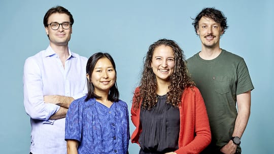 Sebastian Gerber, Tenzing Lirgyatsang, Rebecca Lüthi und Beat Handschin von SOS Beobachter.