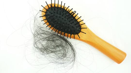 Hilfe, meine Haare fallen aus!