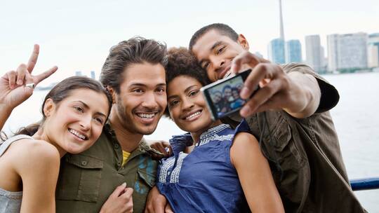 «Gibt es noch echte Freunde?»