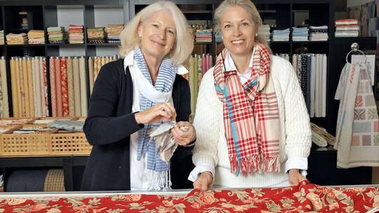 Pack die Nähmaschine aus