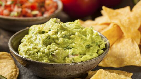 Kaum Avocado in Fertig-Guacamole