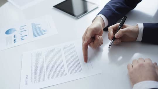 Sollen wir den Vertrag beglaubigen lassen?