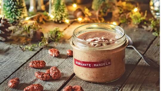 Aufstrich aus gebrannten Mandeln