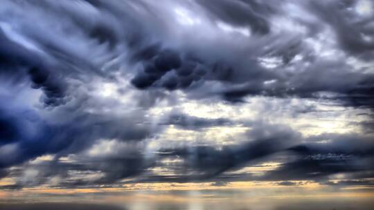 Himmel voller Landschaften