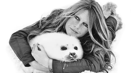 Frauen im Einsatz für Tiere