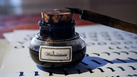 Tintenfass im Skriptorium, Kloster Einsiedeln.