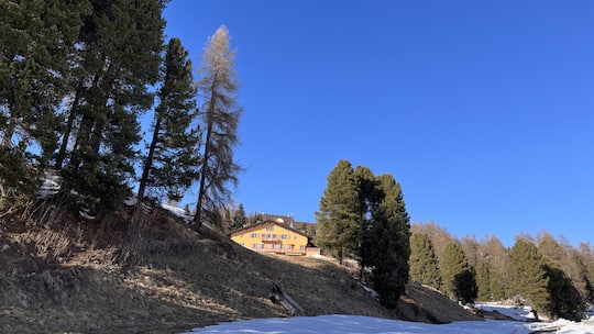 Chesa Spuondas am Suvrettahang in St. Moritz