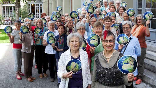 Die Klimaseniorinnen wollen aktiv etwas gegen den Klimawandel machen