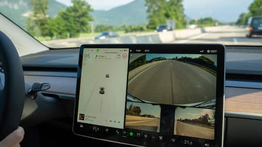 Bavaria, Germany - 3 June 2023: A young man drives a Tesla Model Y electric car on the highway *** Ein junger Mann fährt mit einem Elektroauto Tesla Model Y auf der Autobahn
imago images 0258800104