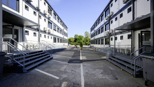 Schulprovisorium Surmatten am Freitag, 02. September 2022 in Reinach. © Photo Dominik Plüss